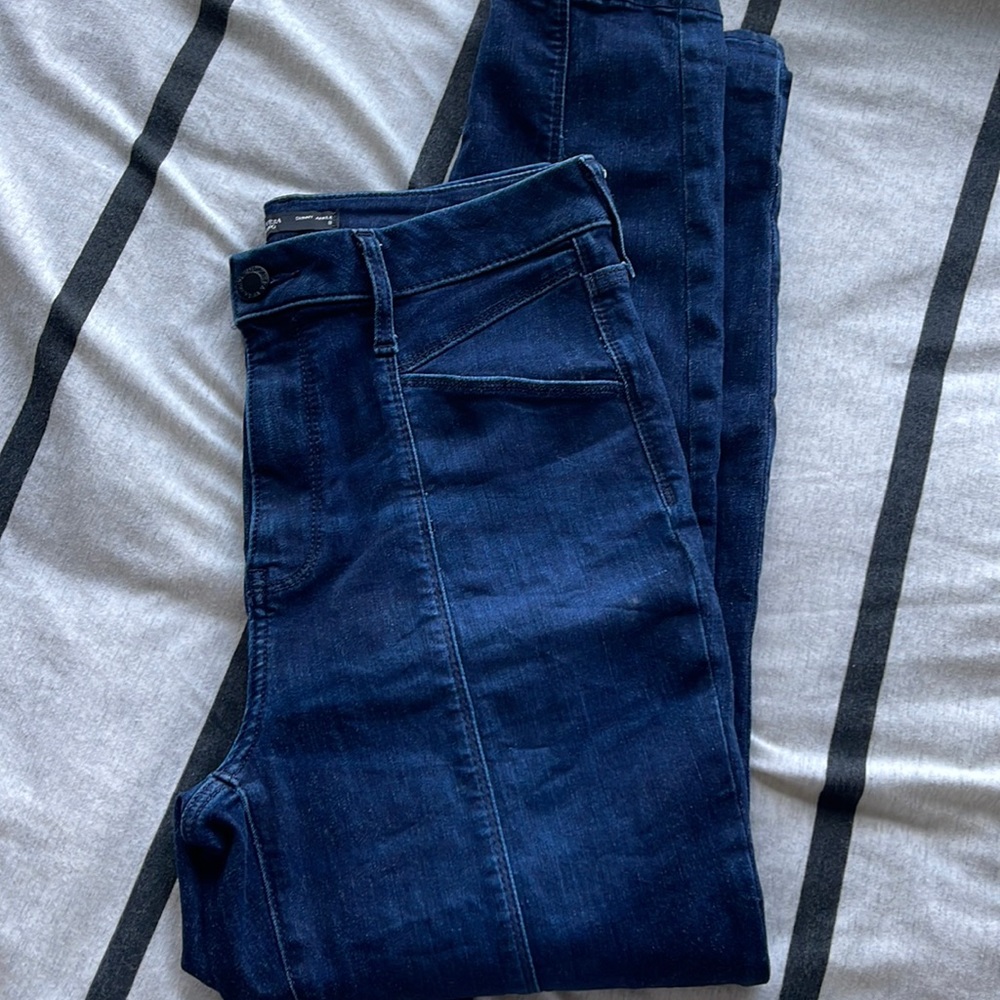 Vera Wang dark wash ankle skinny Jean